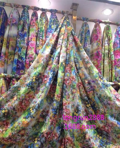 深圳市宝安区新安龙润纺织品商行提供的推荐春夏